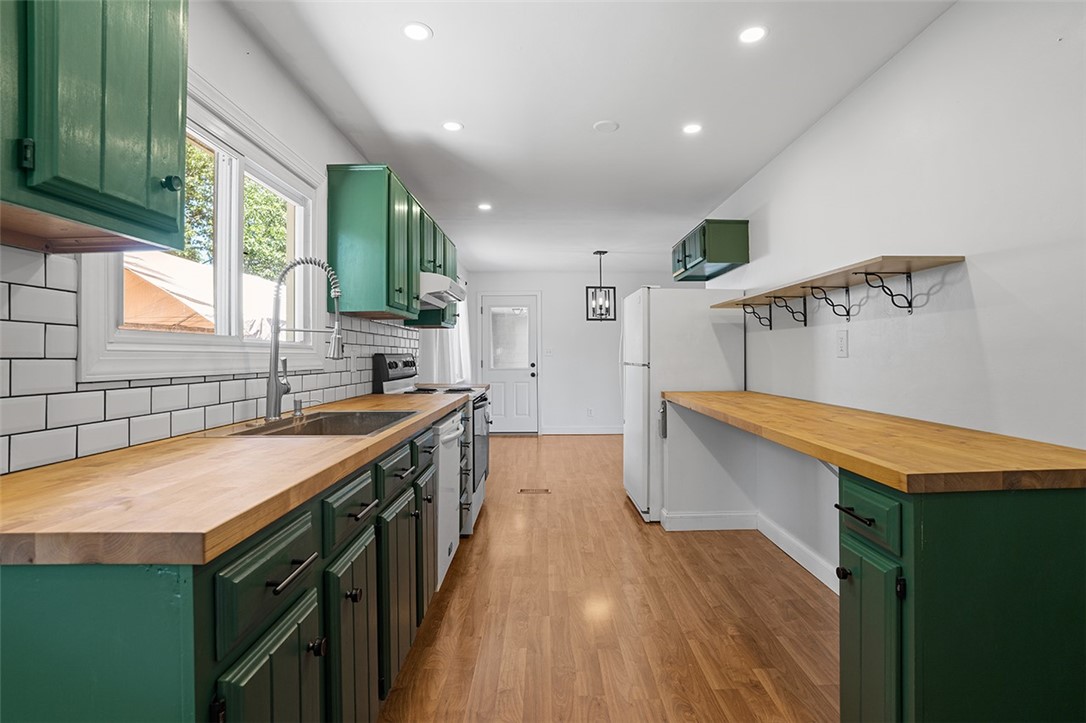 100 Berdine Dr