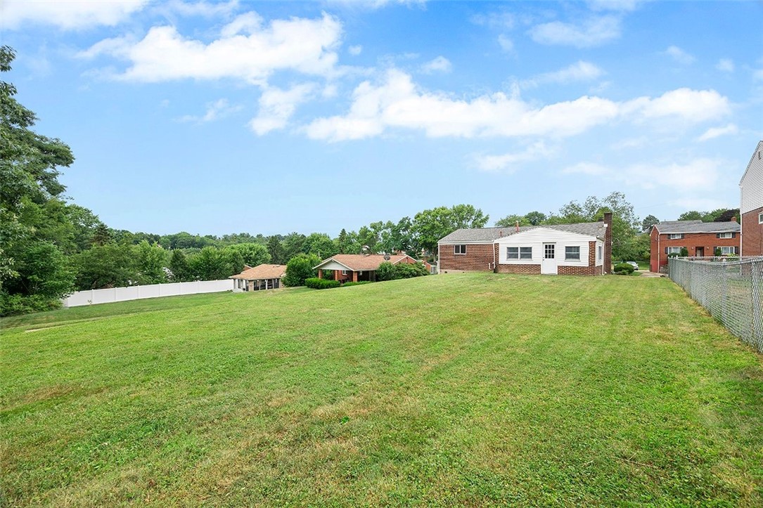 1015 Fiddleback Dr