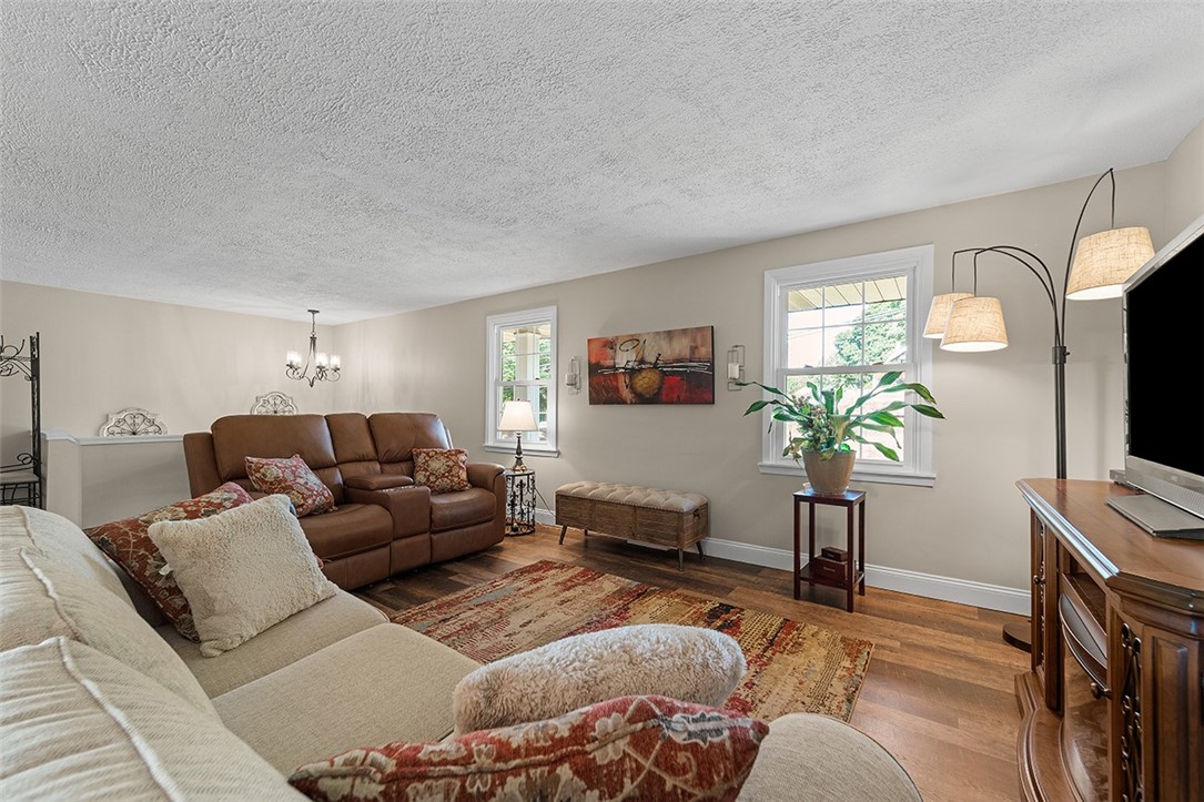 101 Cedar Ridge Drive