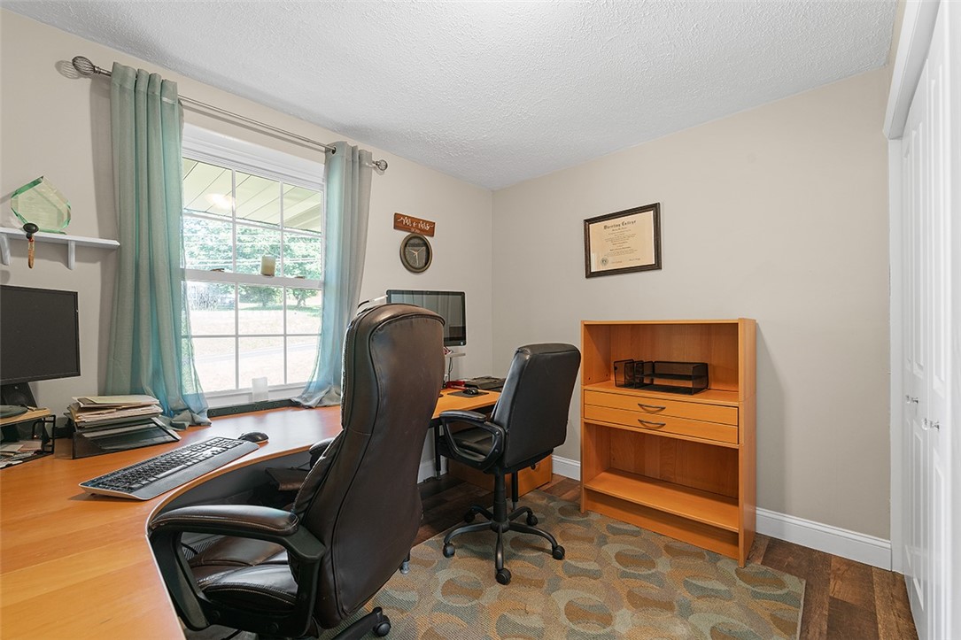 101 Cedar Ridge Drive