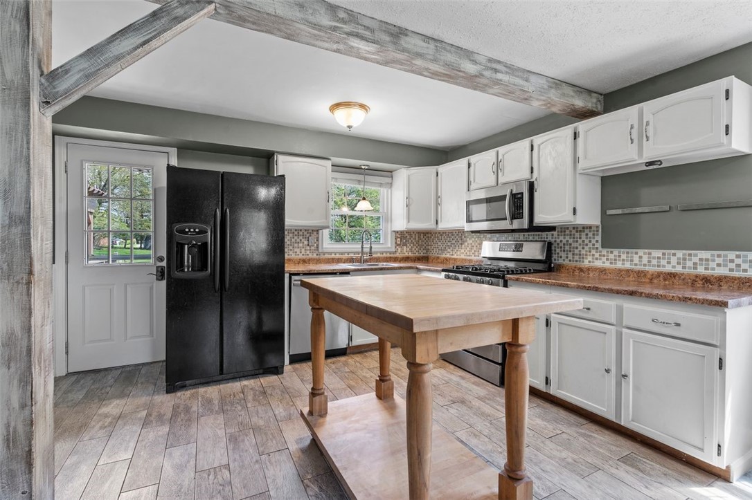 424 Thompson Run Rd