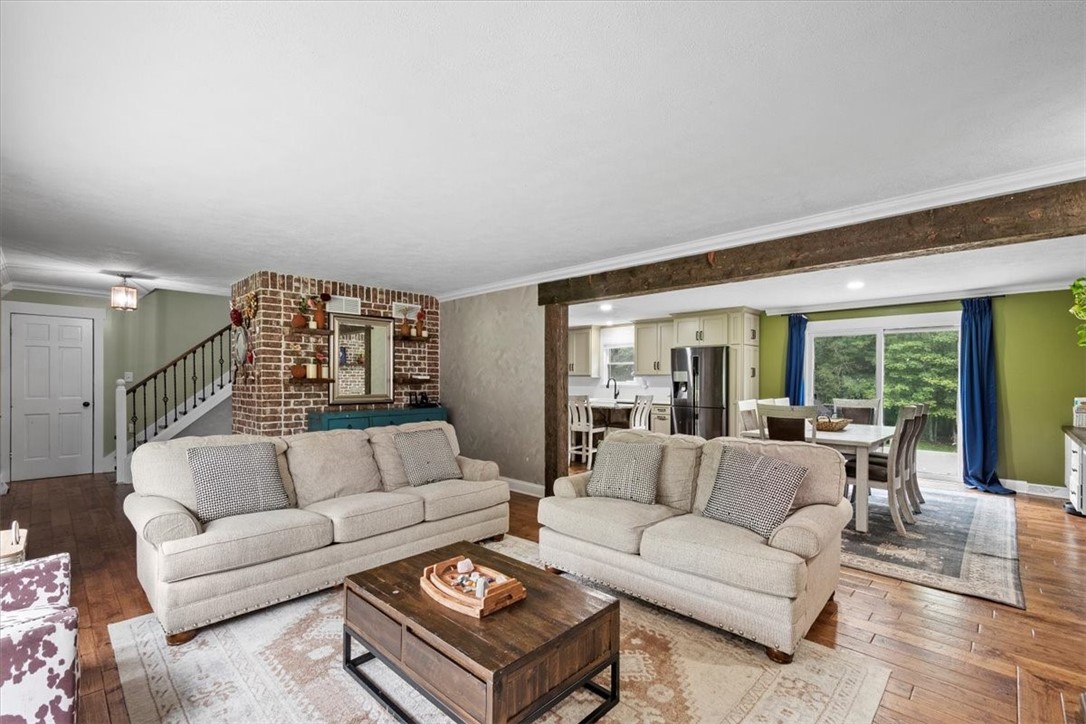 115 Shirley Ln