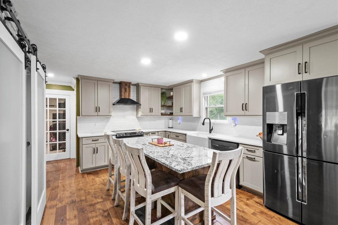 115 Shirley Ln