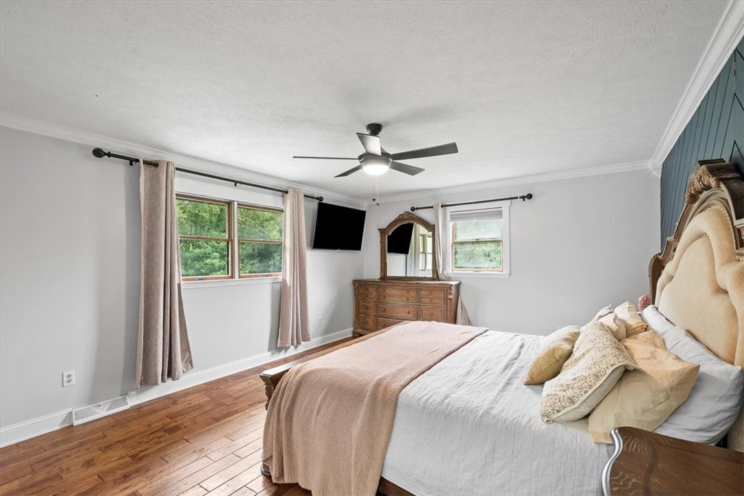 115 Shirley Ln