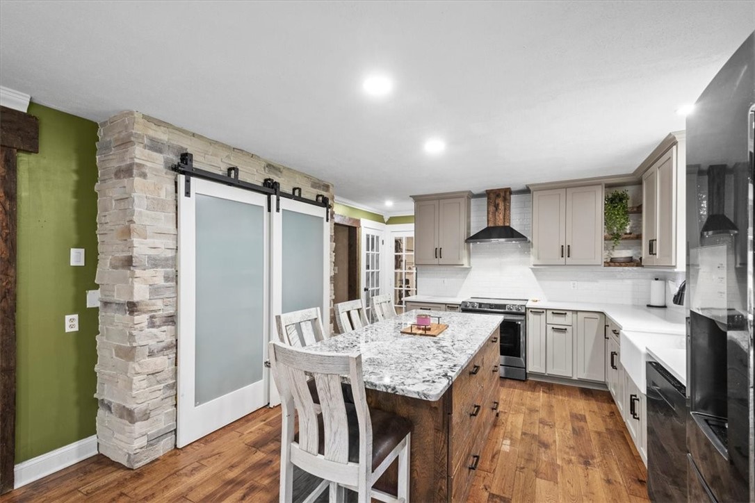 115 Shirley Ln