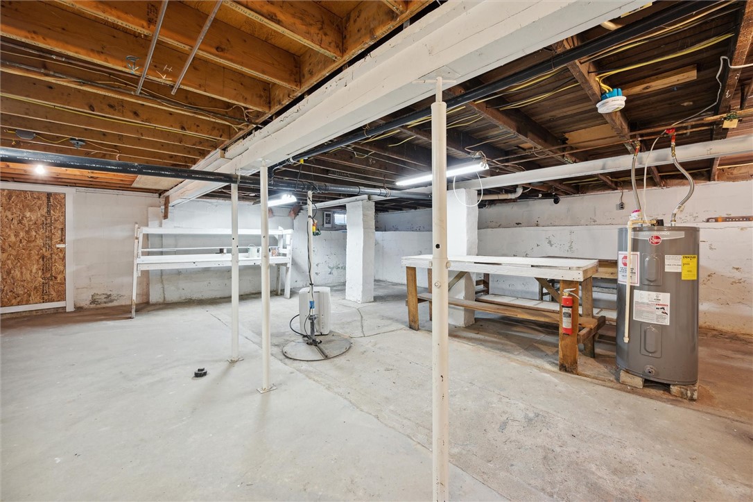 1215 Vine St