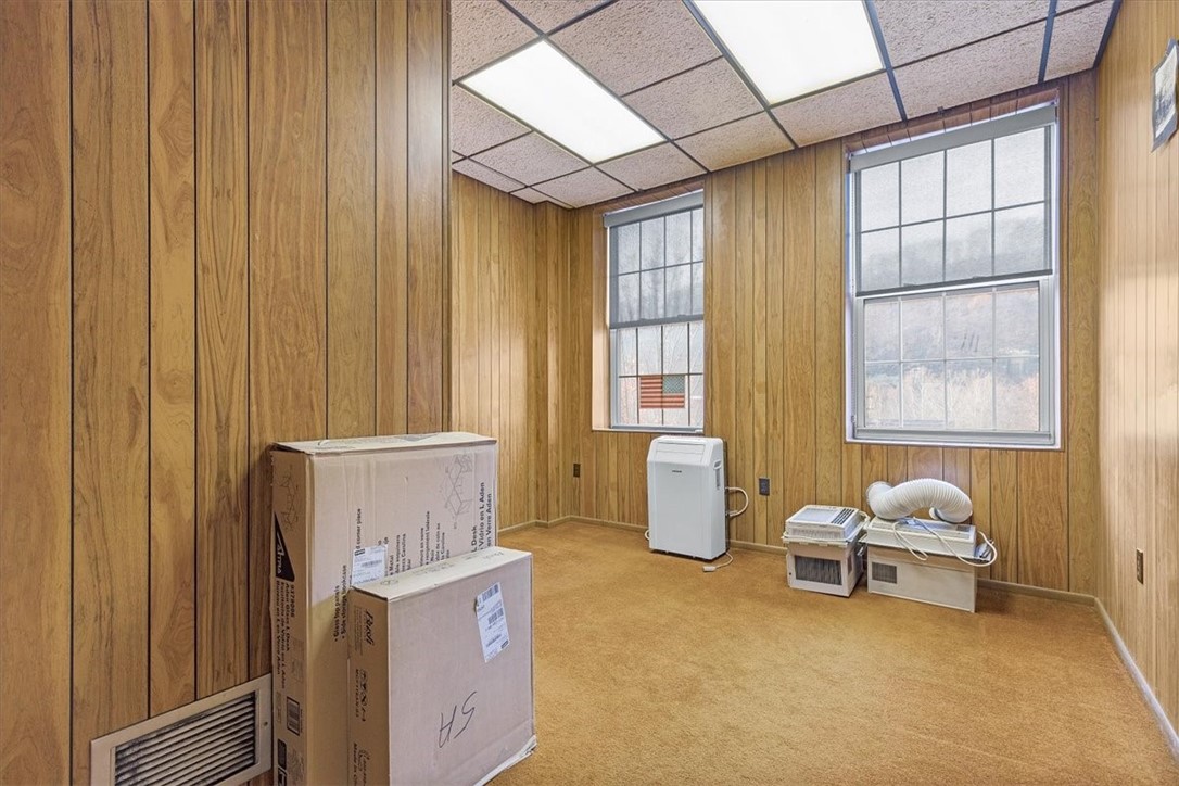 1017 3rd Ave