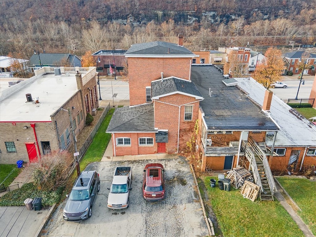 1017 3rd Ave