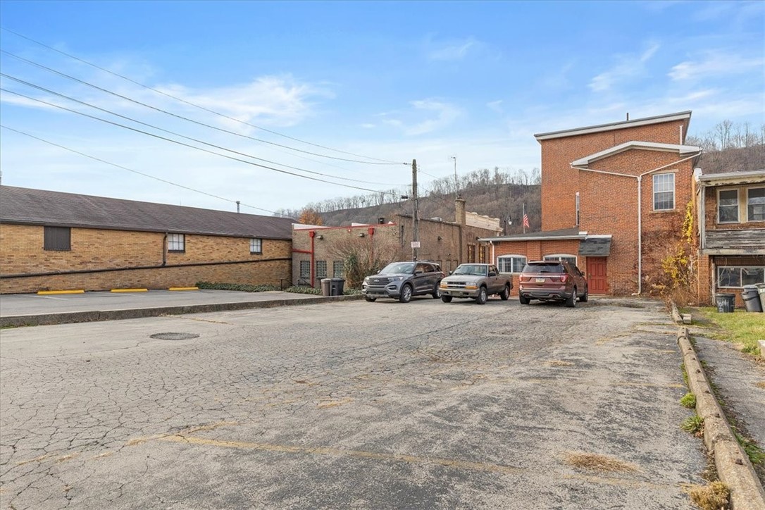 1017 3rd Ave