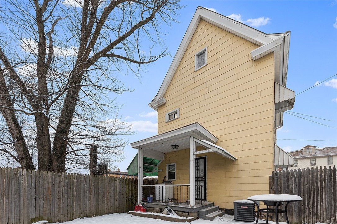 7515 Melrose St (Rear)