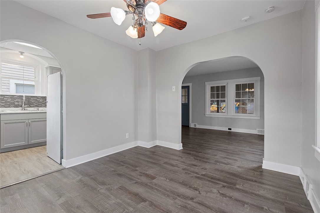 1809 Main St