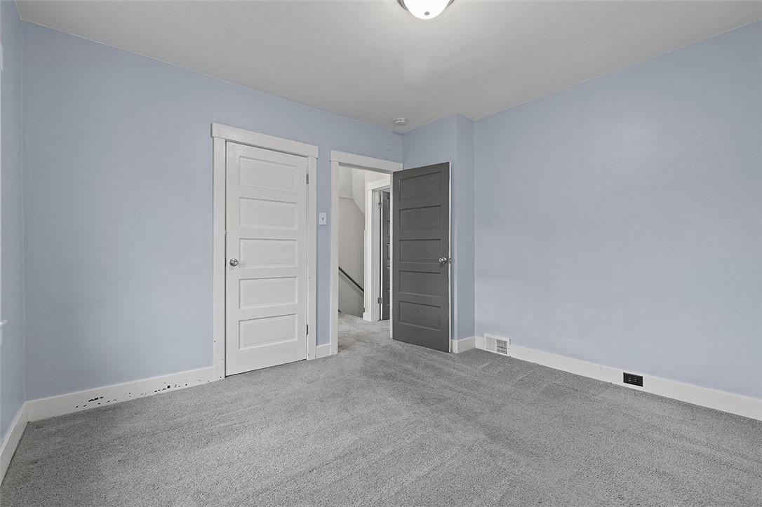 1809 Main St