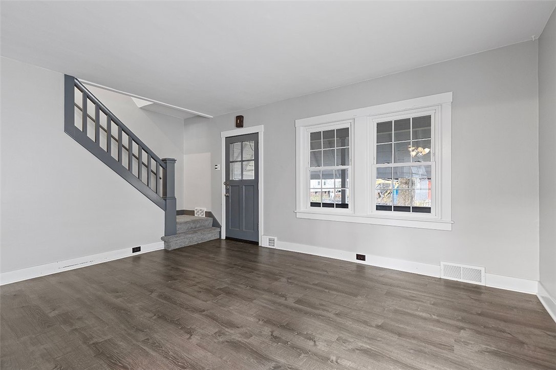 1809 Main St