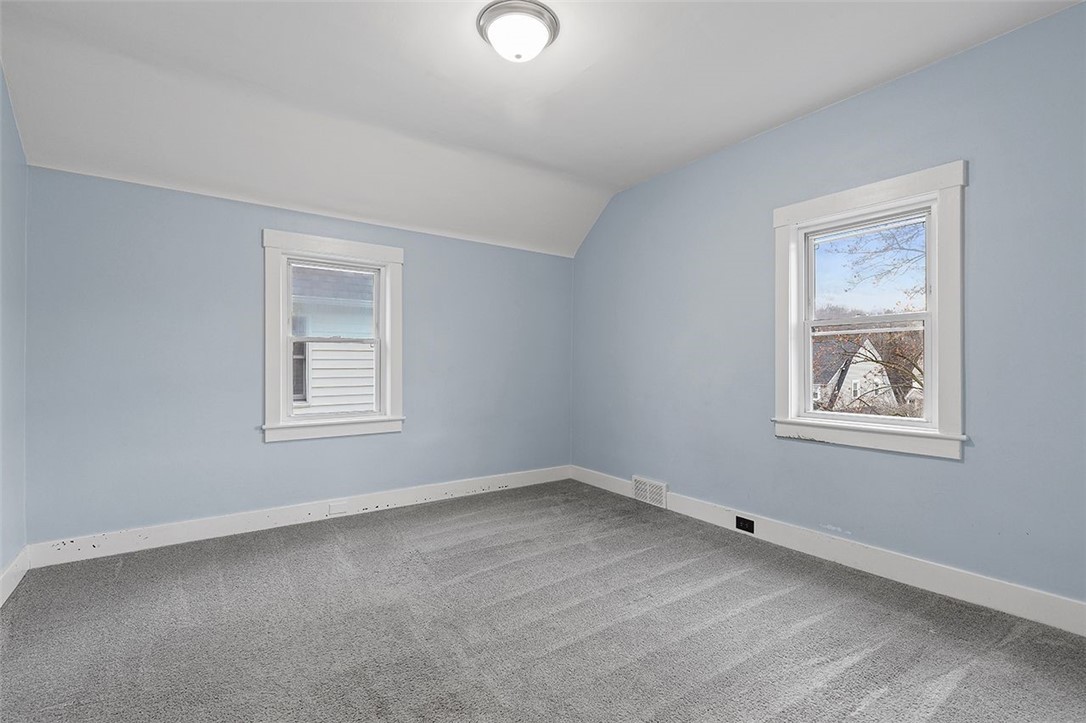 1809 Main St