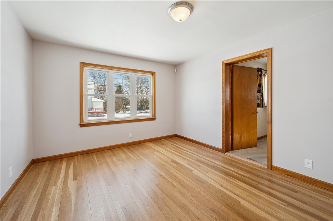 300 Smithfield St