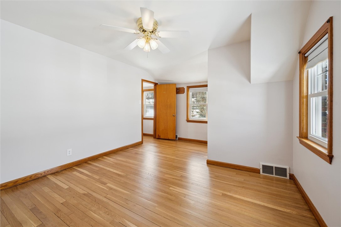 300 Smithfield St