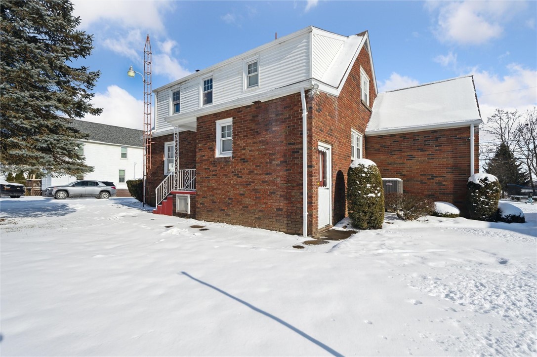 300 Smithfield St