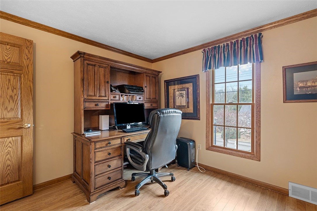 123 N Jamestown Rd
