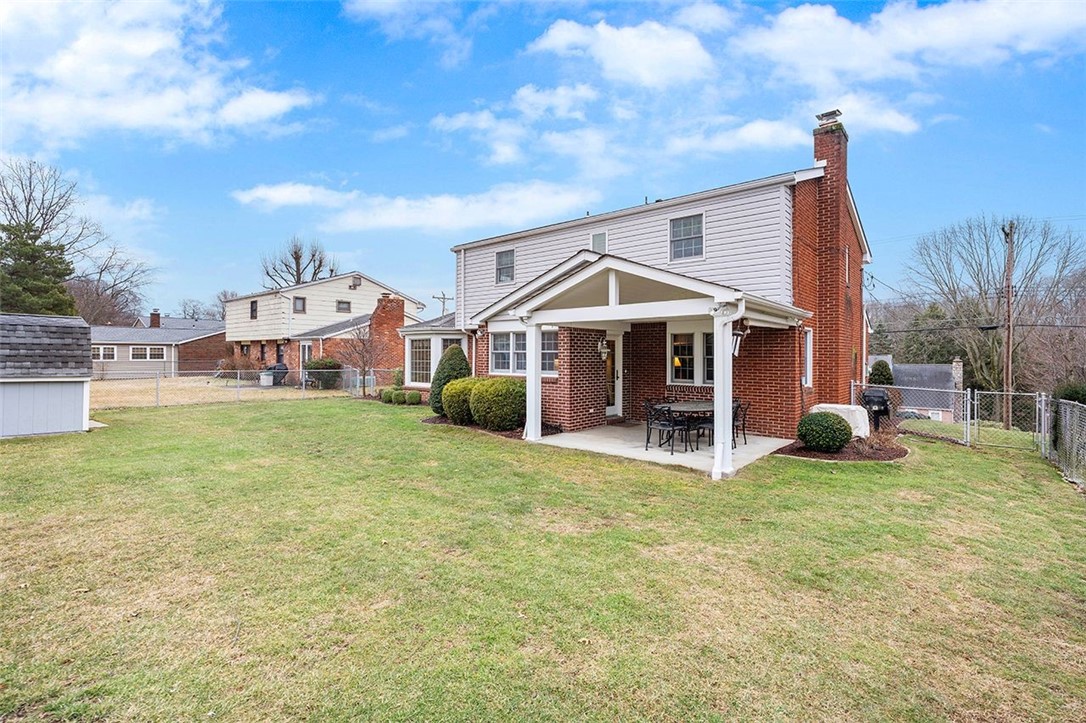 123 N Jamestown Rd