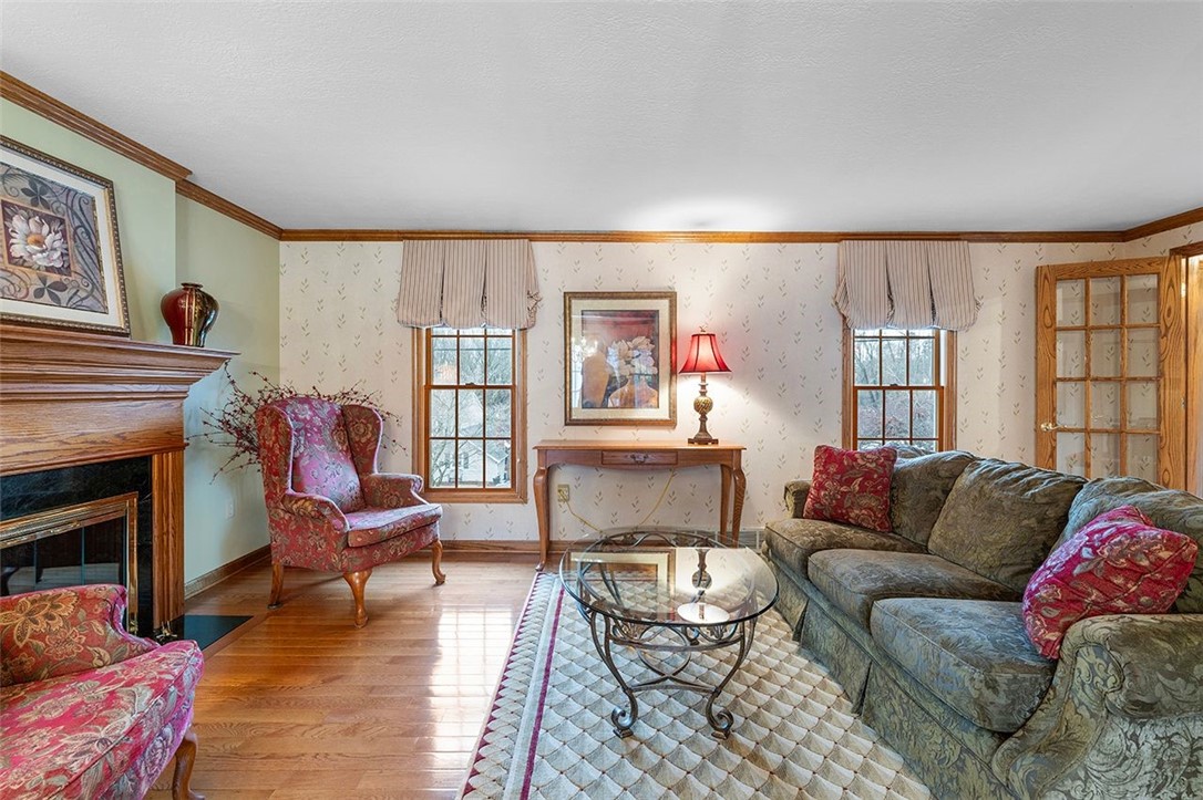 123 N Jamestown Rd