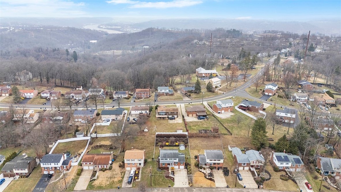 123 N Jamestown Rd