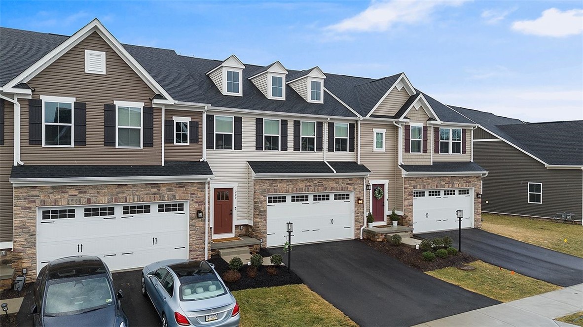 200 Dana Dr