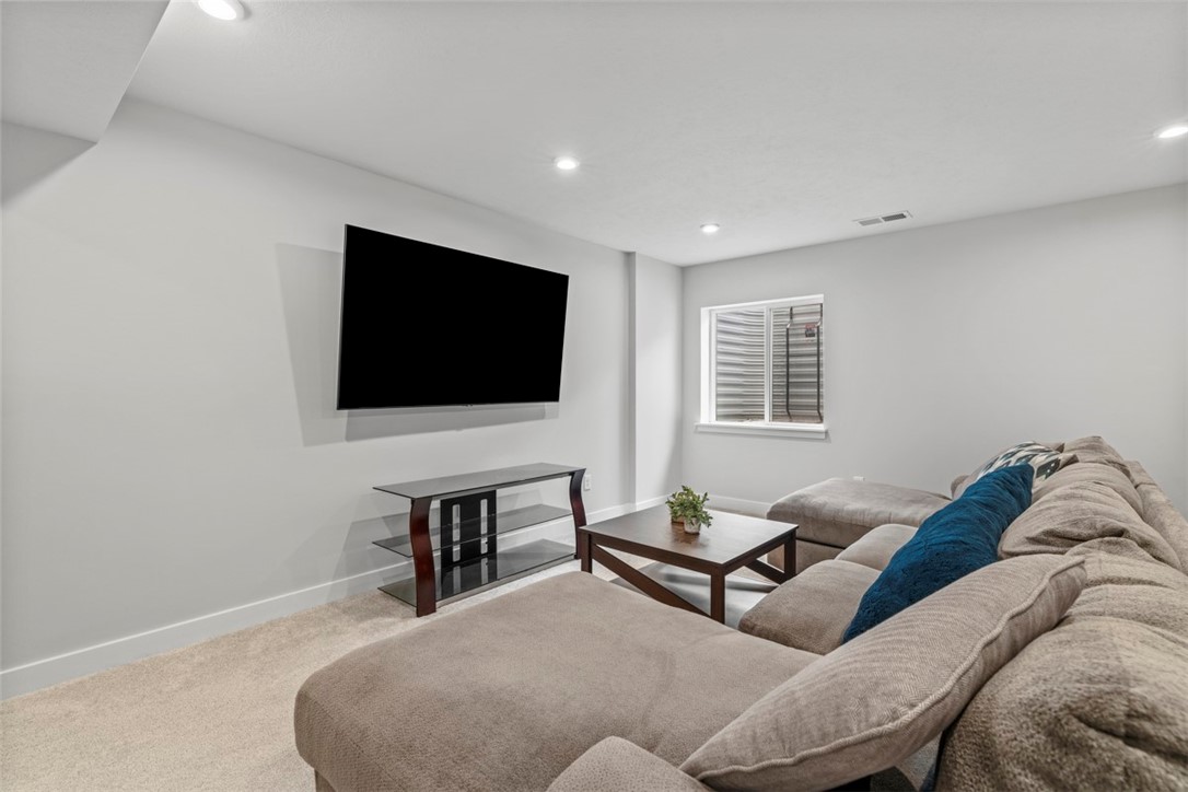 200 Dana Dr