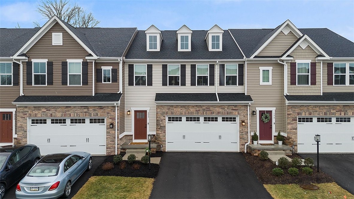 200 Dana Dr