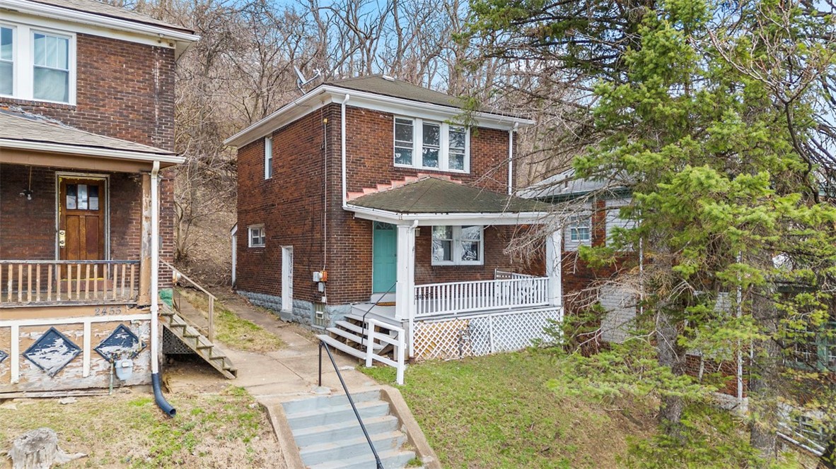 2457 S Braddock Ave