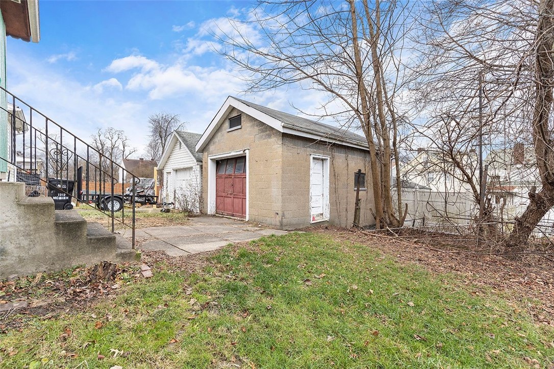 1310 Mcminn St