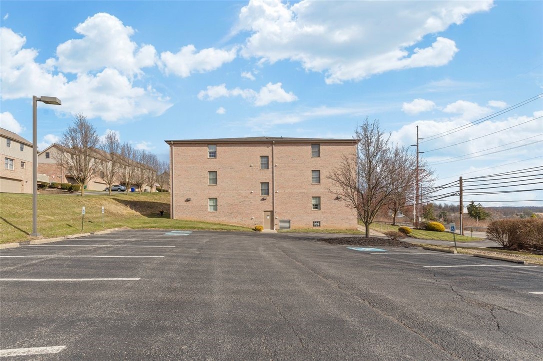 1 Coraopolis Rd, Suite 105