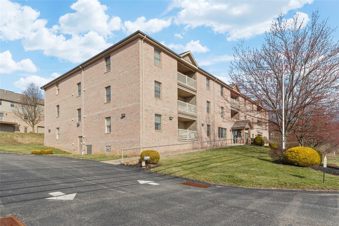 1 Coraopolis Rd, Suite 105