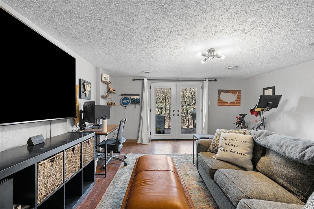 655 Newton Square Dr