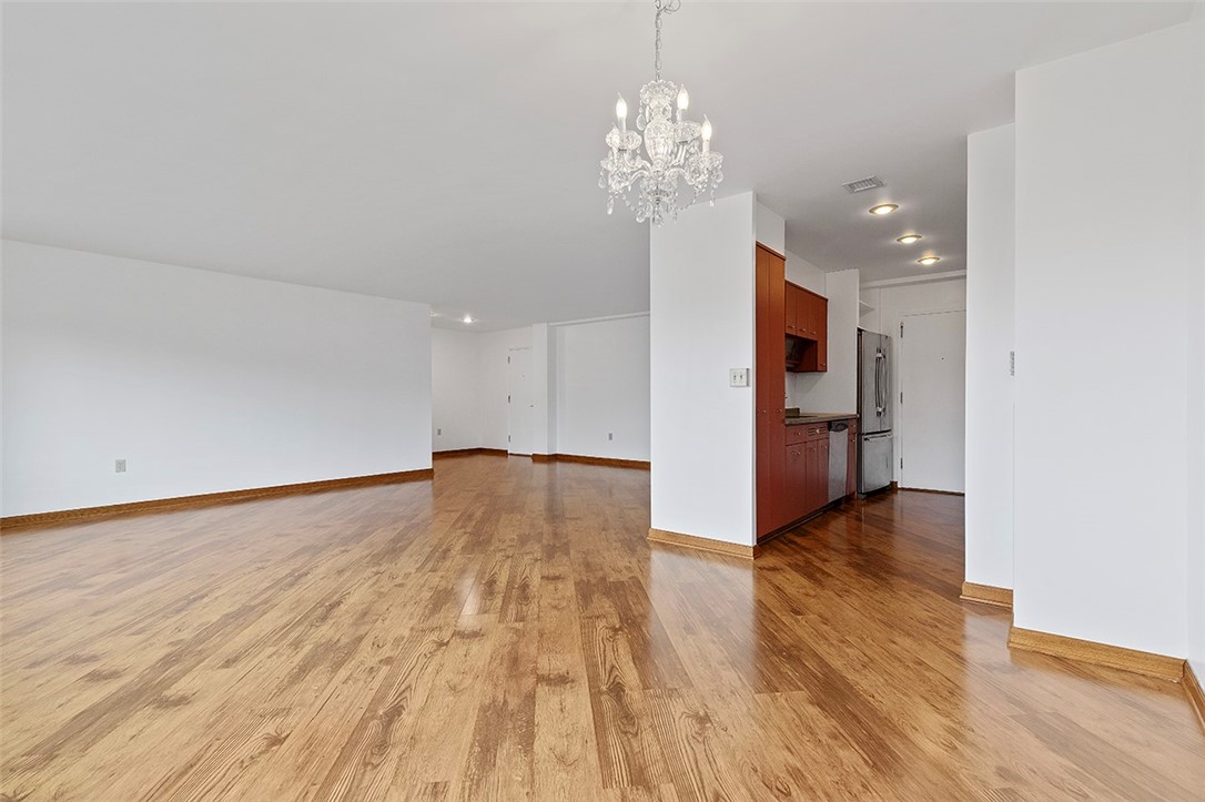 154 N Bellefield Ave 94
