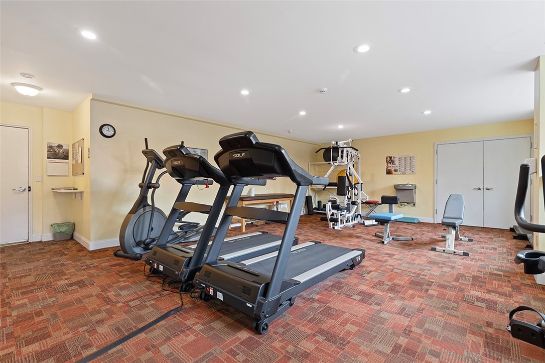 154 N Bellefield Ave 94