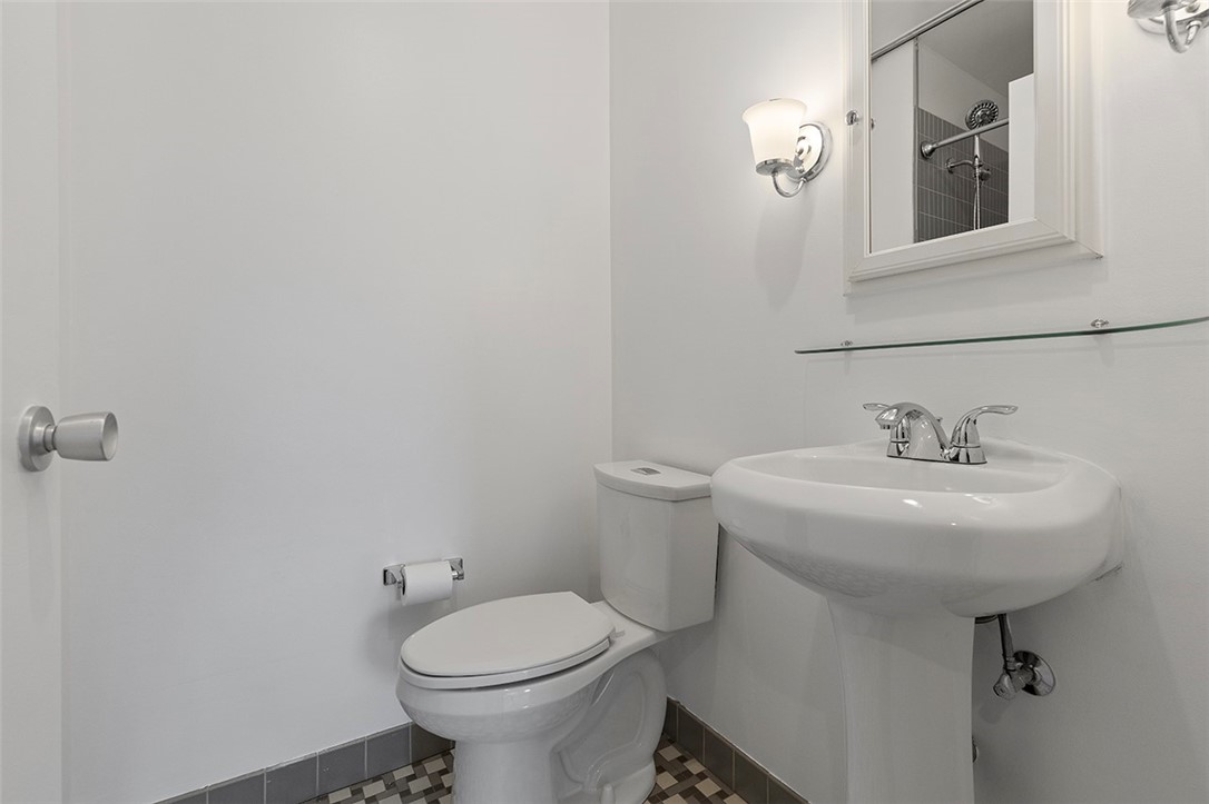 154 N Bellefield Ave 94