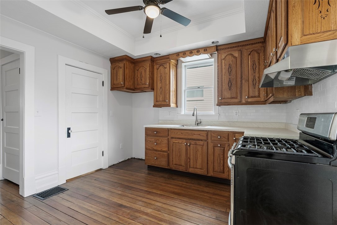 222 4th St