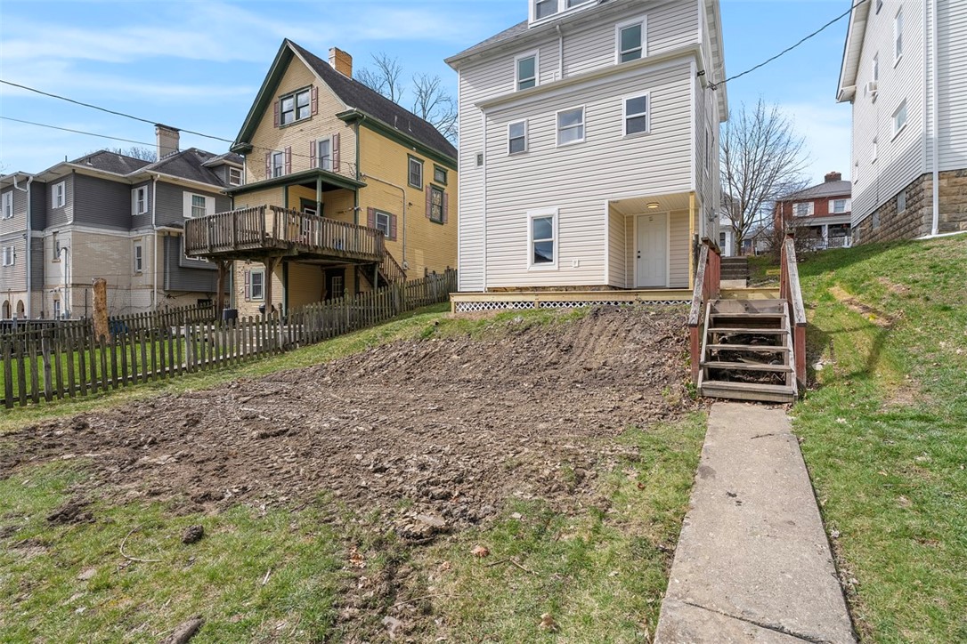 222 4th St