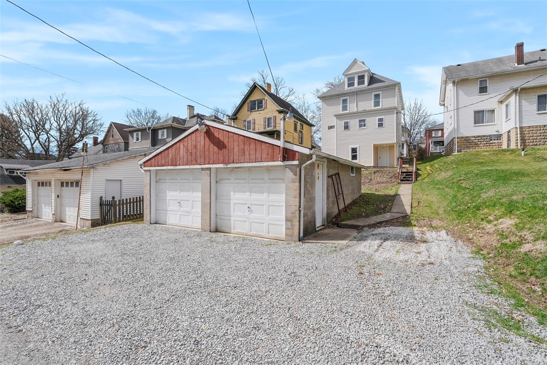222 4th St