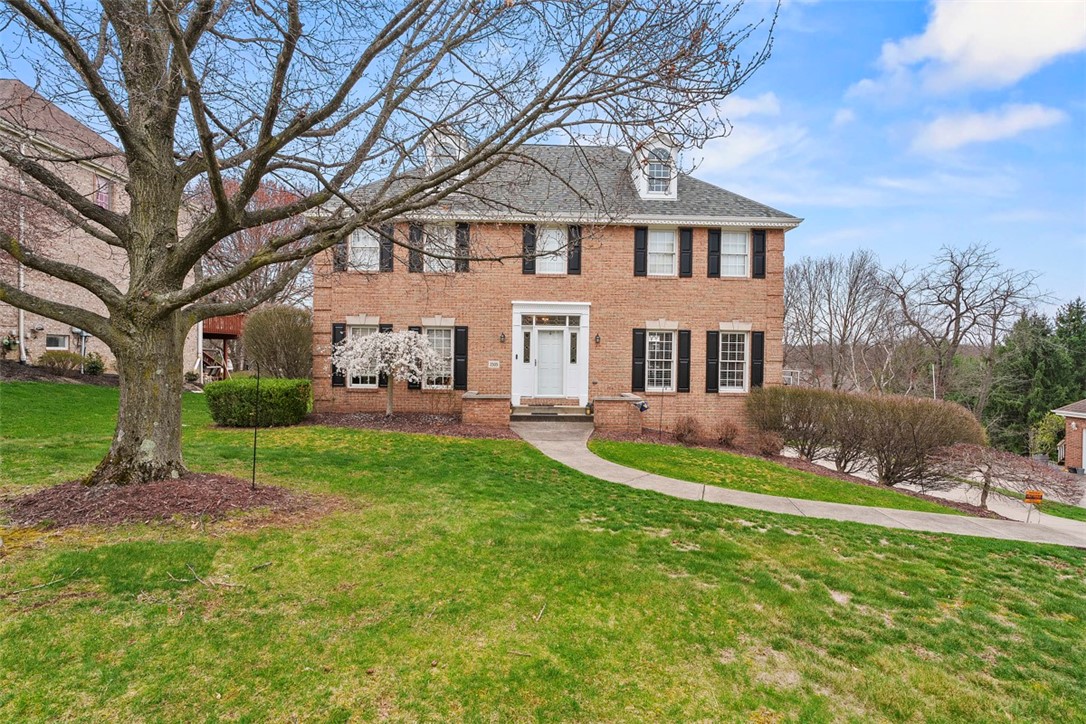 2305 Meadow Vue Dr