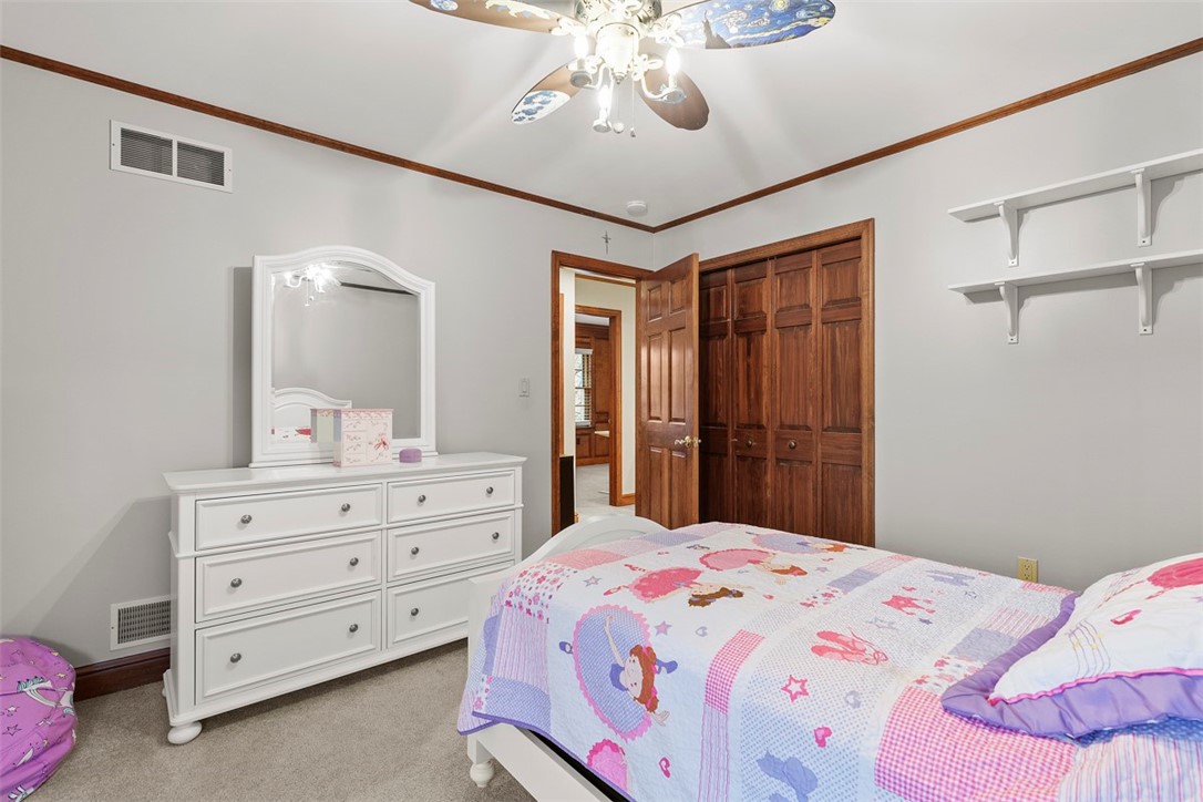 2305 Meadow Vue Dr