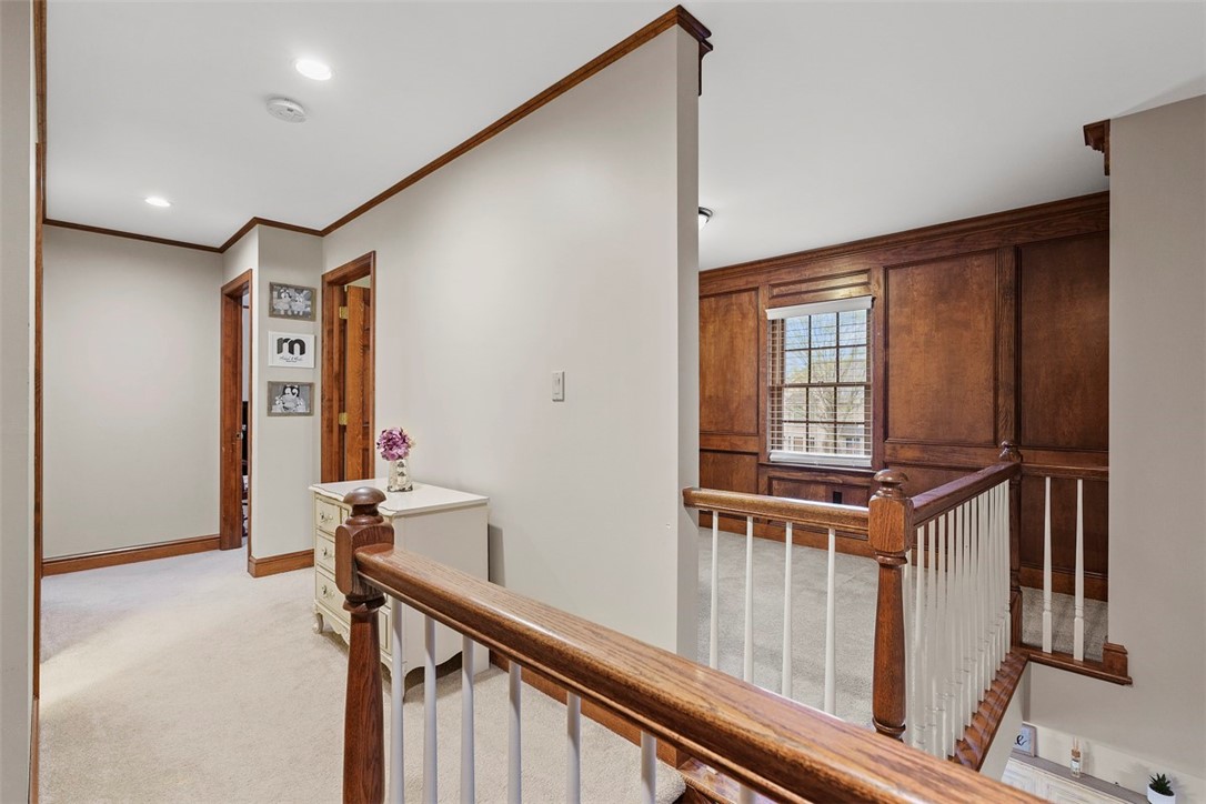 2305 Meadow Vue Dr