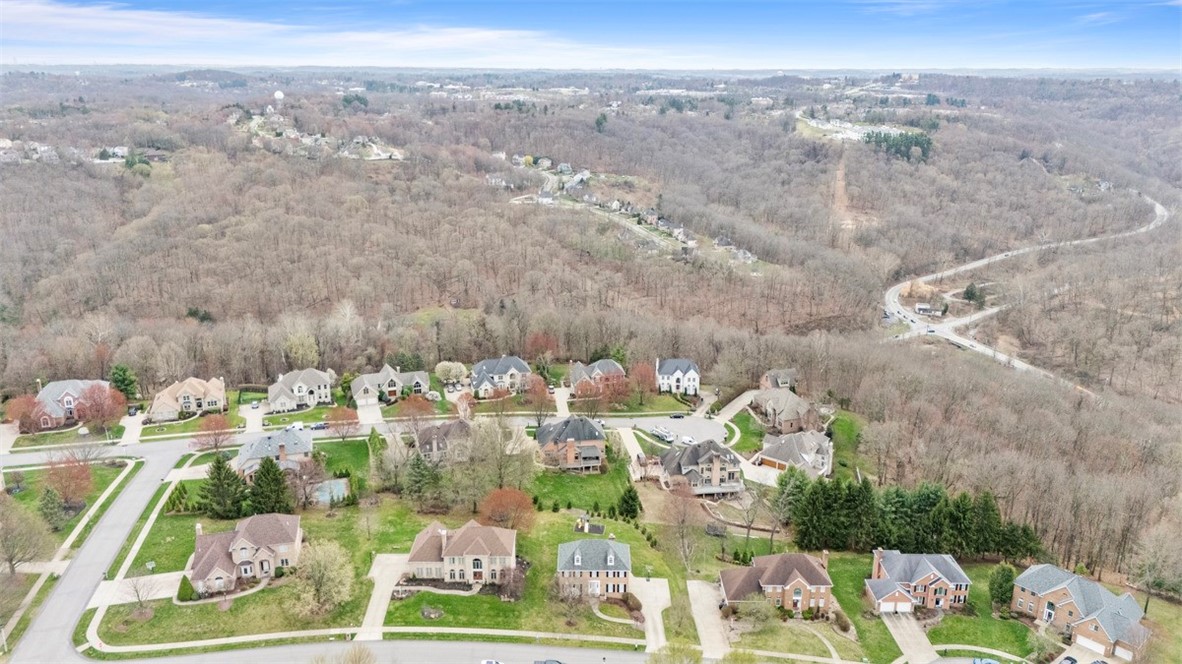 2305 Meadow Vue Dr