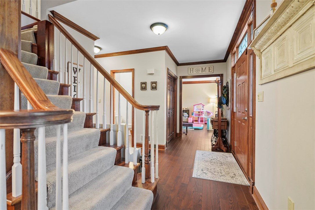 2305 Meadow Vue Dr