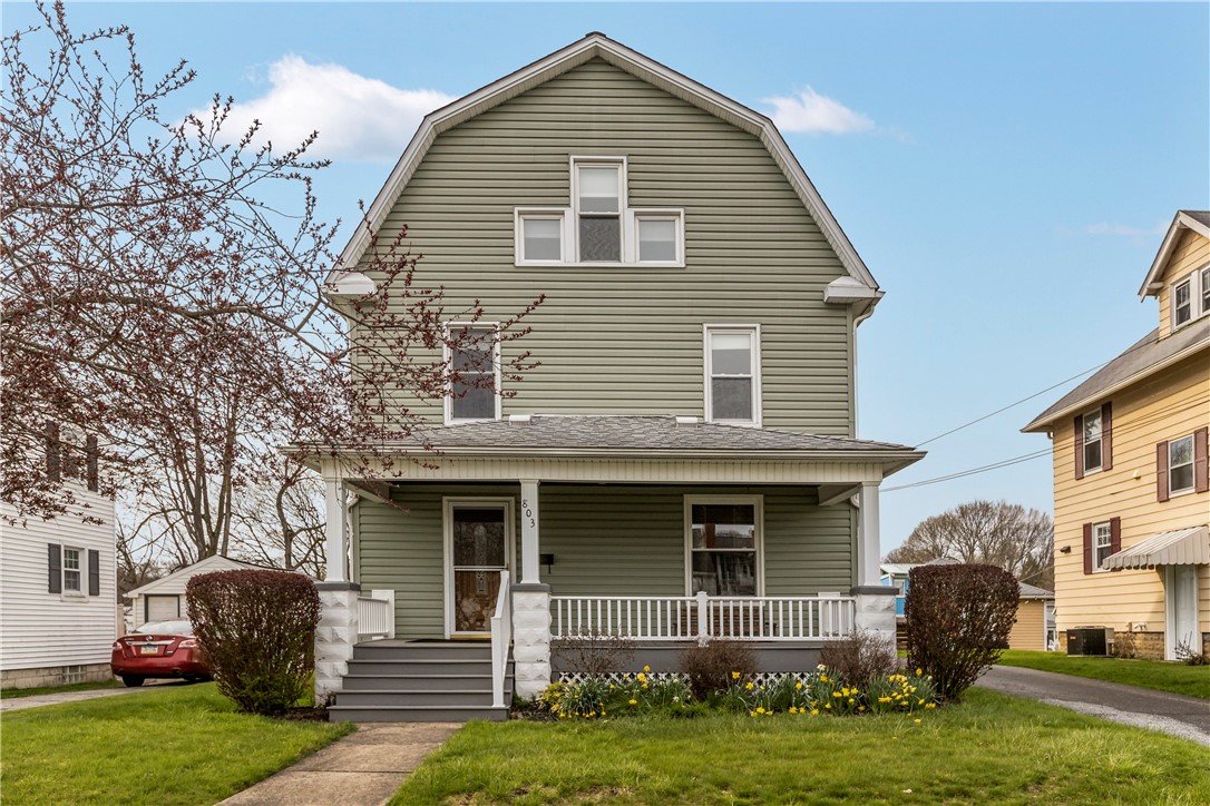 803 Superior St