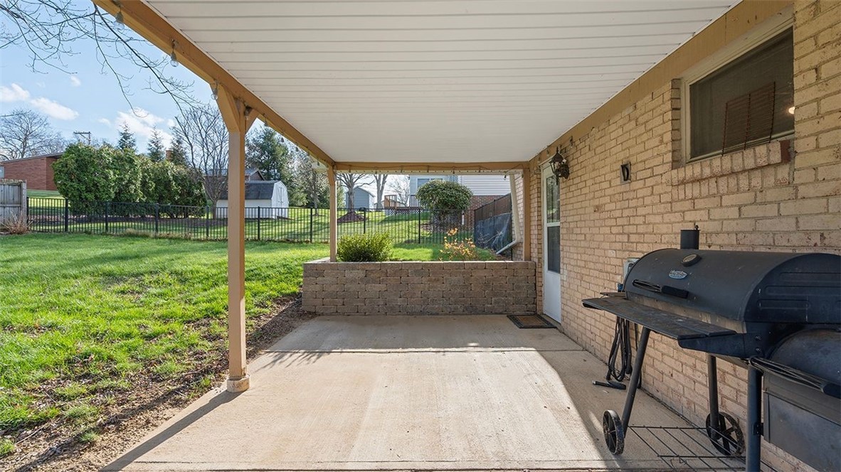 127 Bainbridge Dr