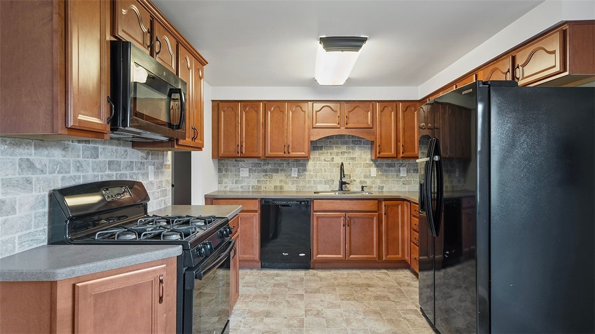 127 Bainbridge Dr