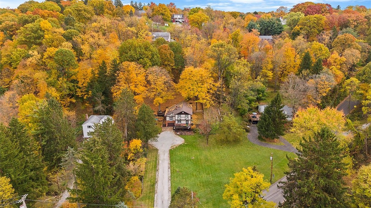 1411 Charlton Heights Rd