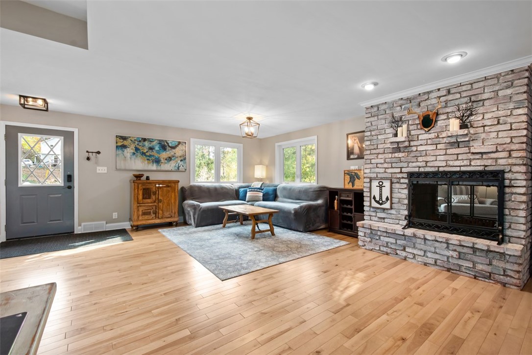 1411 Charlton Heights Rd