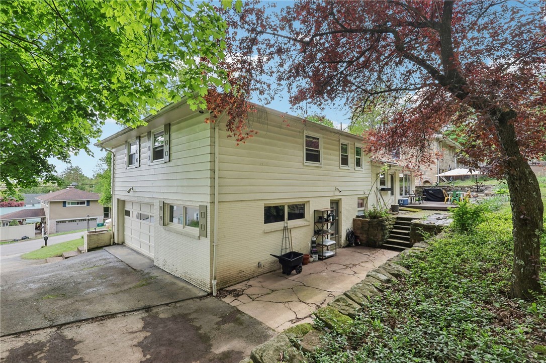 643 Croyland Ave